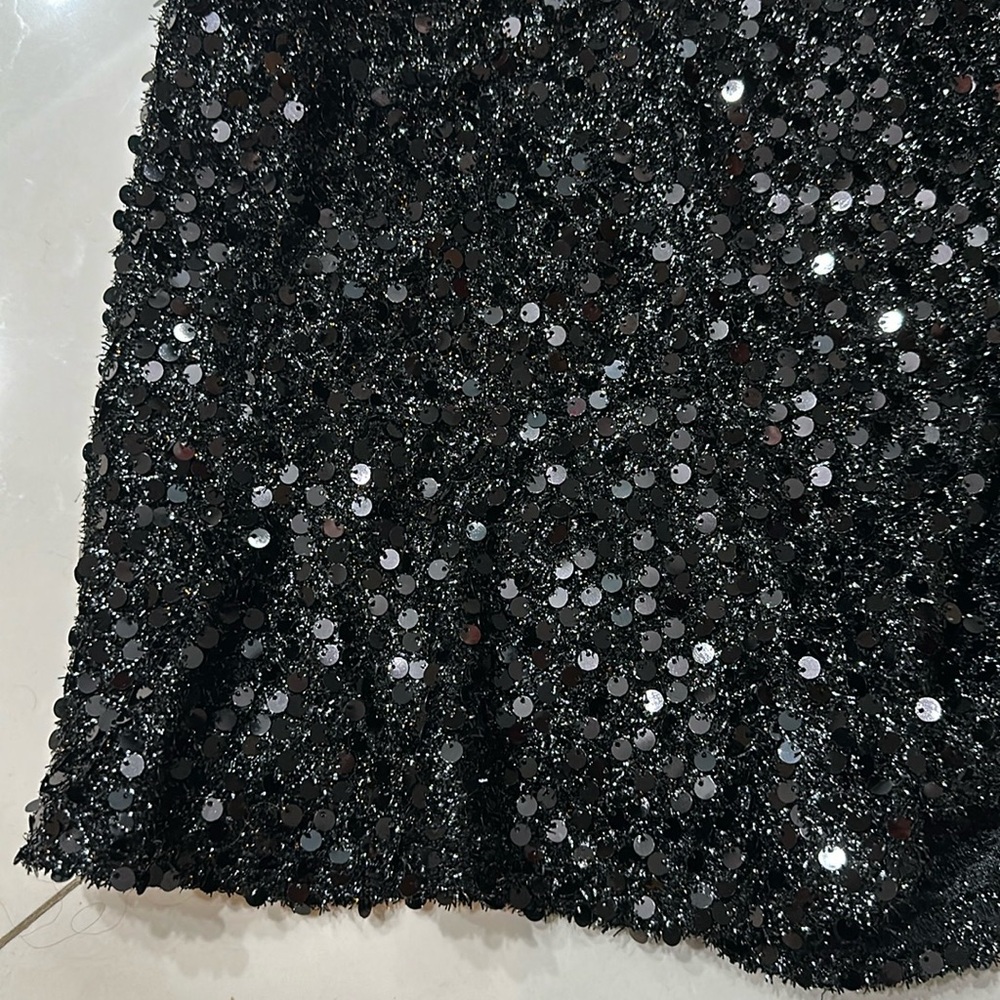 NWT J.O.A. Sequin Flared Shorts in Black - Picture 6 of 9